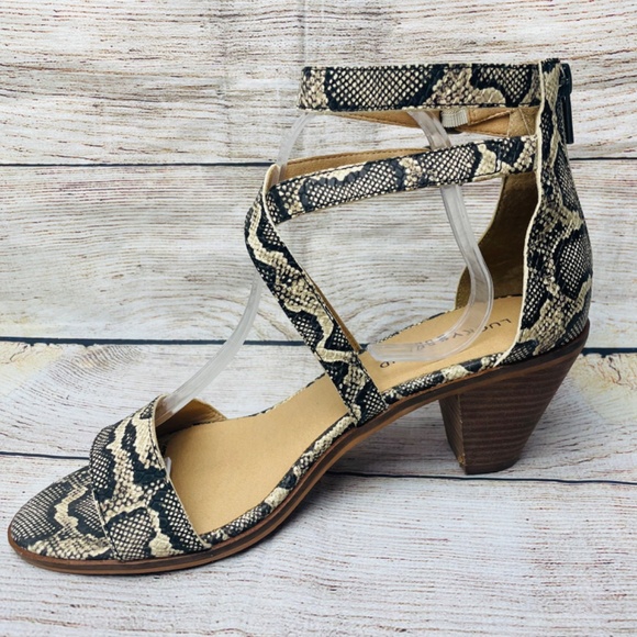 Lucky Brand Ressia Size 10M Women Leather Ankle Strap Heel Sandals - Picture 2 of 11